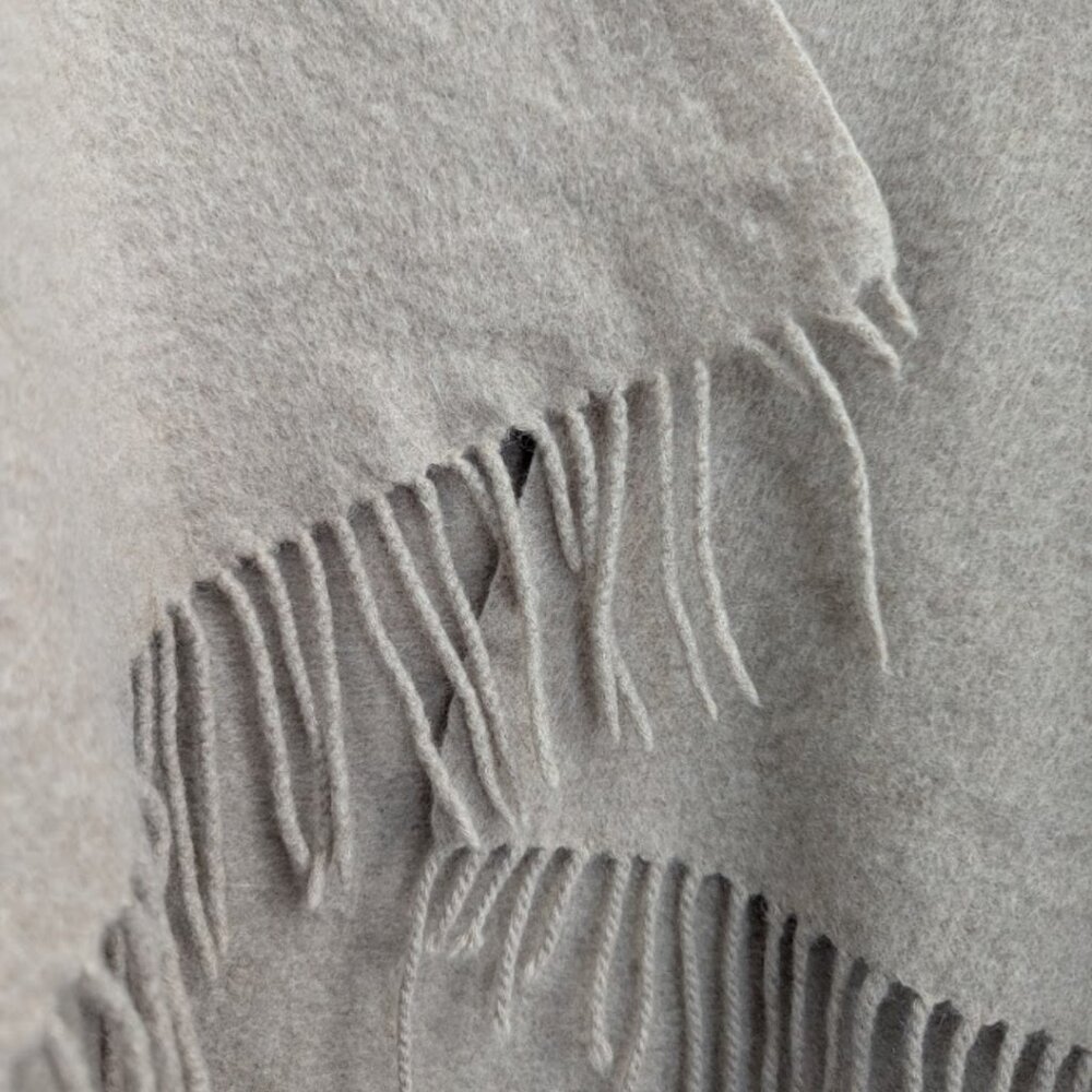 Pure Cashmere 100% Cashmere Beige Blanket Wrap - Picture 10 of 13
